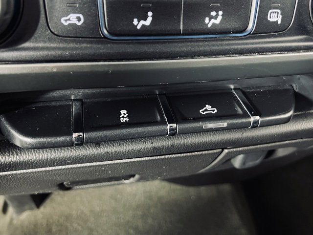 Used 2015 Chevrolet Silverado 3500 LT image 31