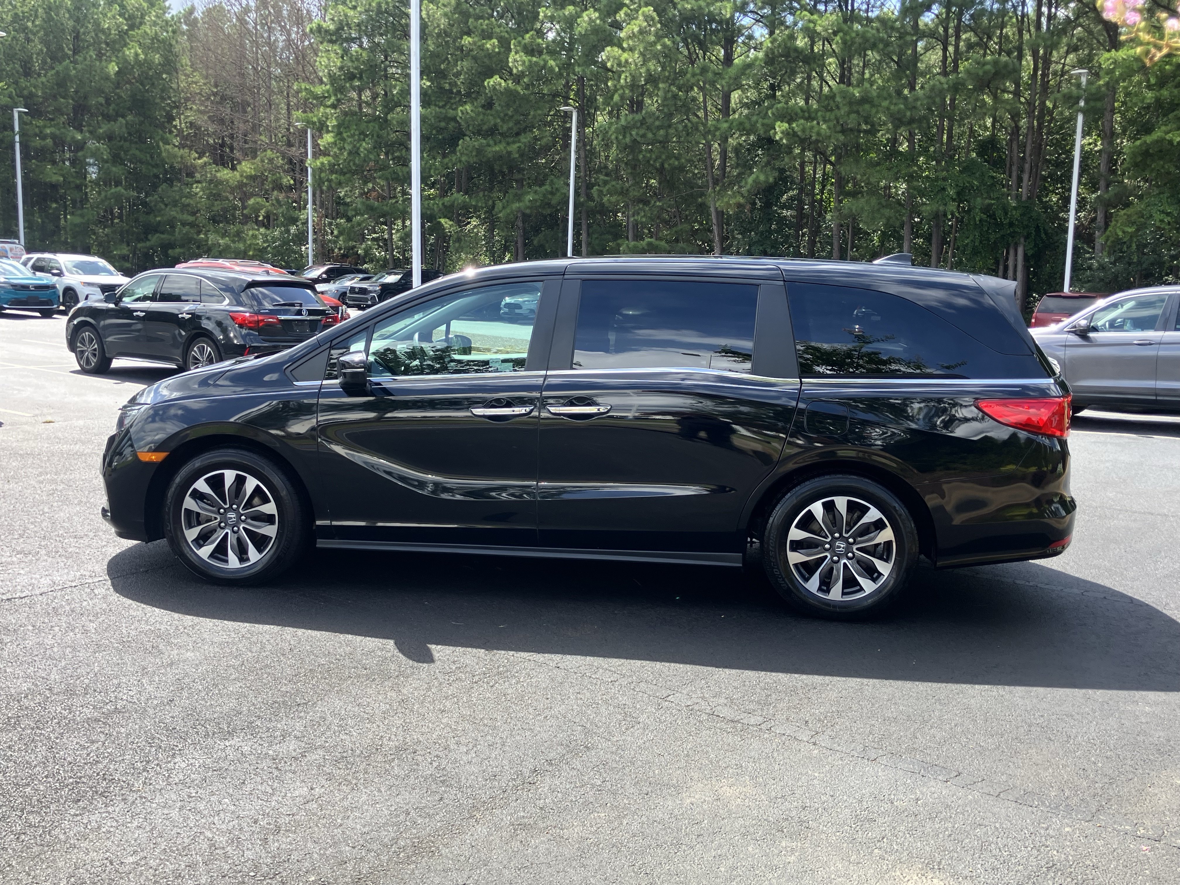 Certified 2024 Honda Odyssey EX-L image 9