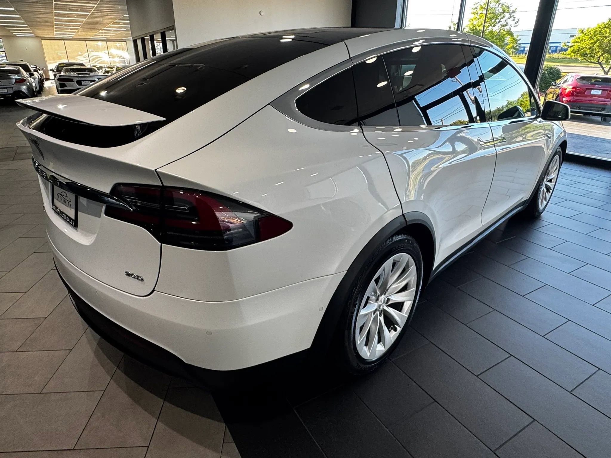 Used 2016 Tesla Model X 90D AWD/4WD image 5