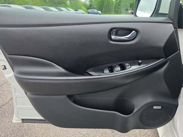 Used 2018 Nissan Leaf SL w/ SL Technology Package FWD image 23