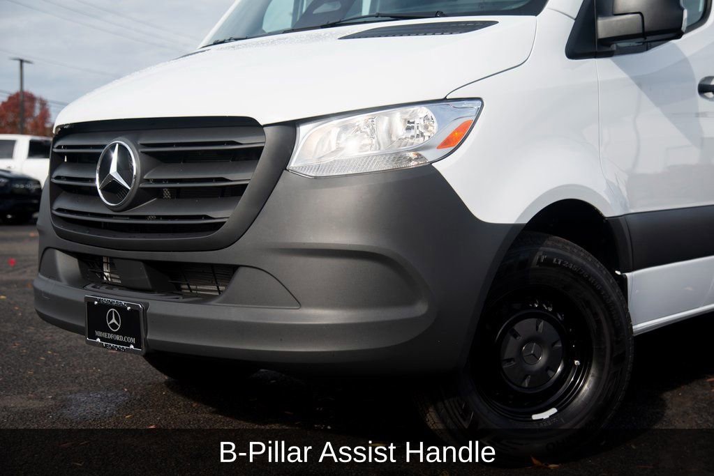 Used 2025 Mercedes-Benz Sprinter 2500 image 17