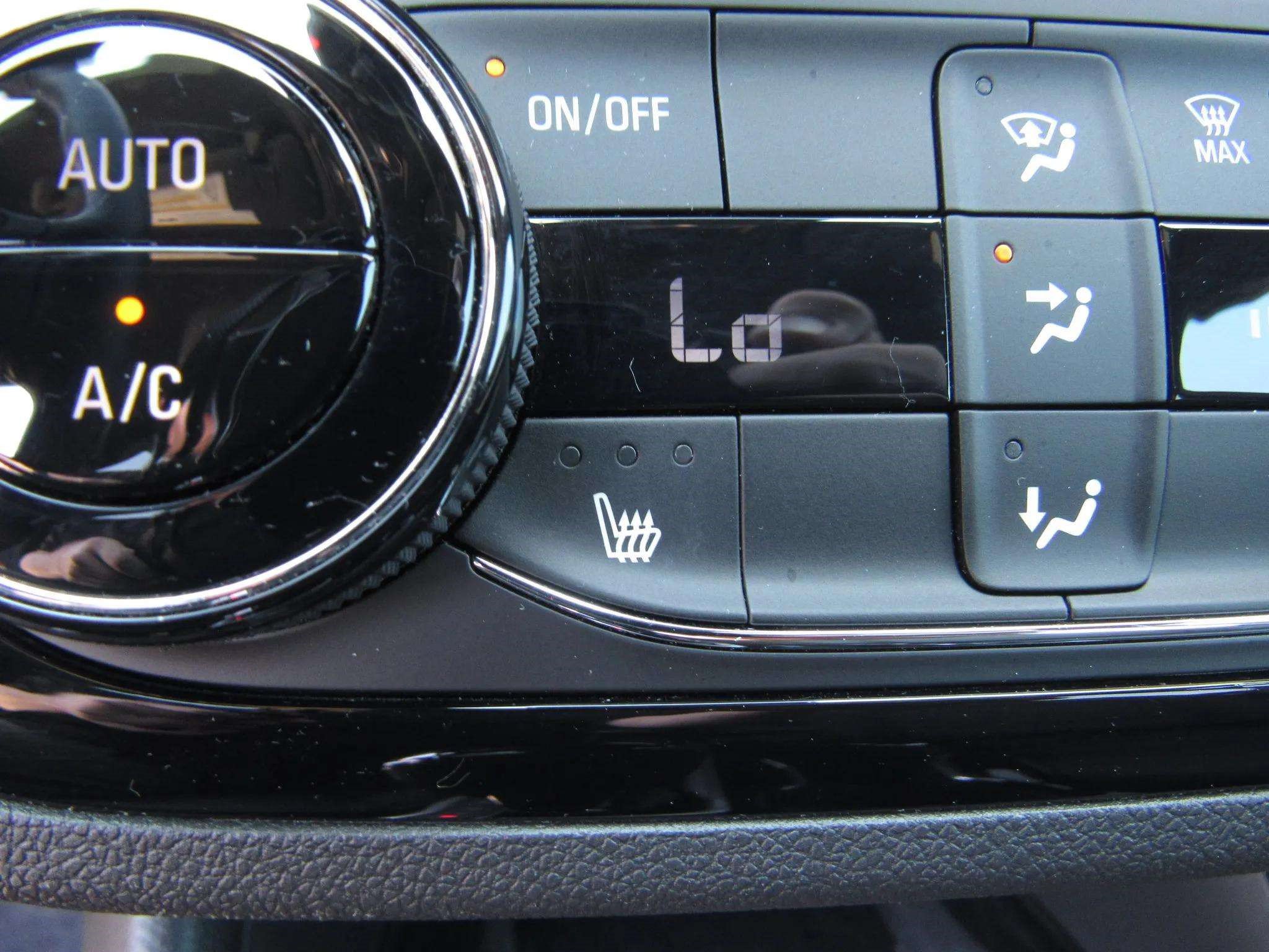 Used 2025 Buick Envista Sport Touring w/ Convenience I Package FWD image 22