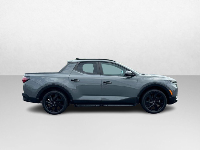 Used 2024 Hyundai Santa Cruz Night AWD/4WD image 2
