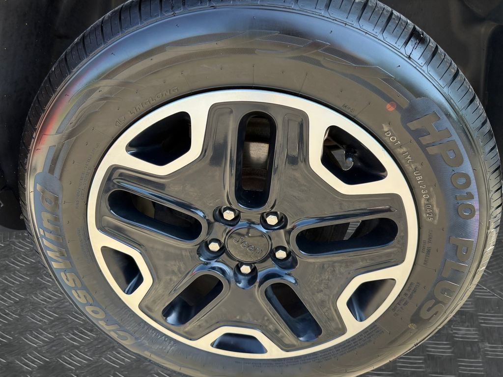 Used 2016 Jeep Renegade Trailhawk AWD/4WD image 21