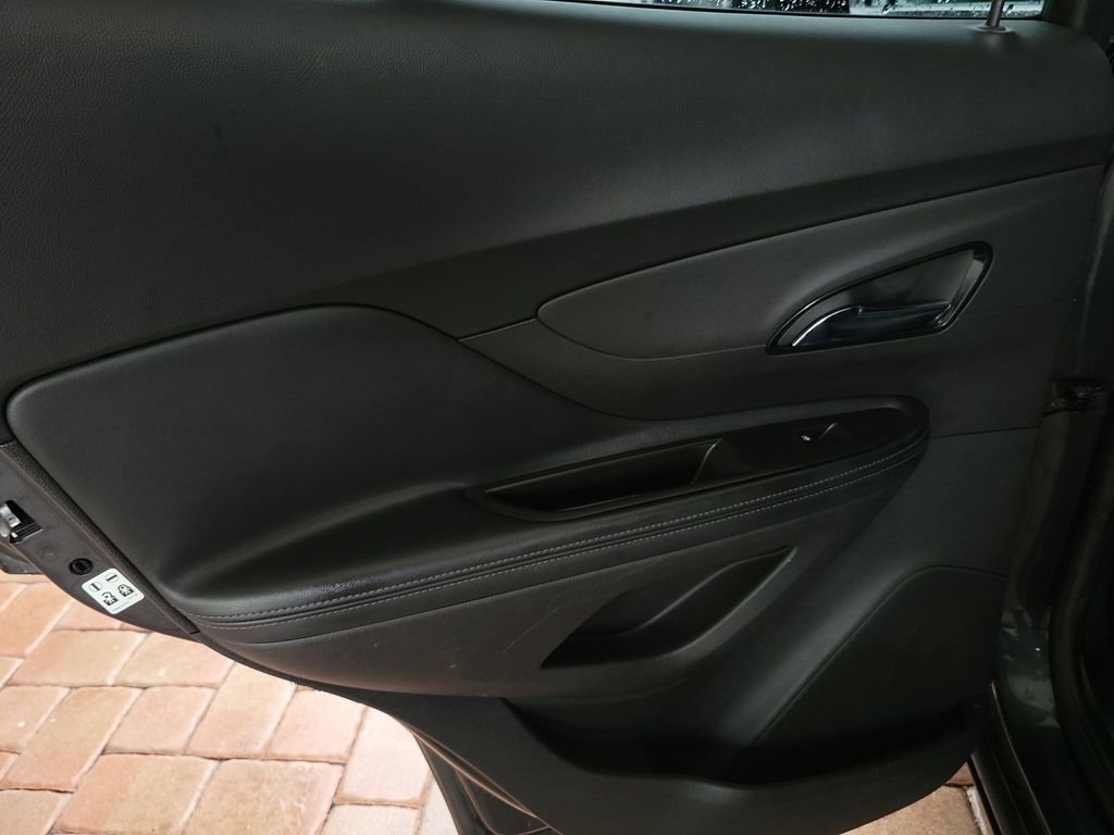 Used 2018 Buick Encore Preferred image 9
