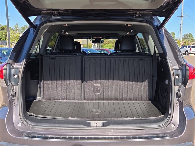 Used 2018 Toyota Highlander SE image 14