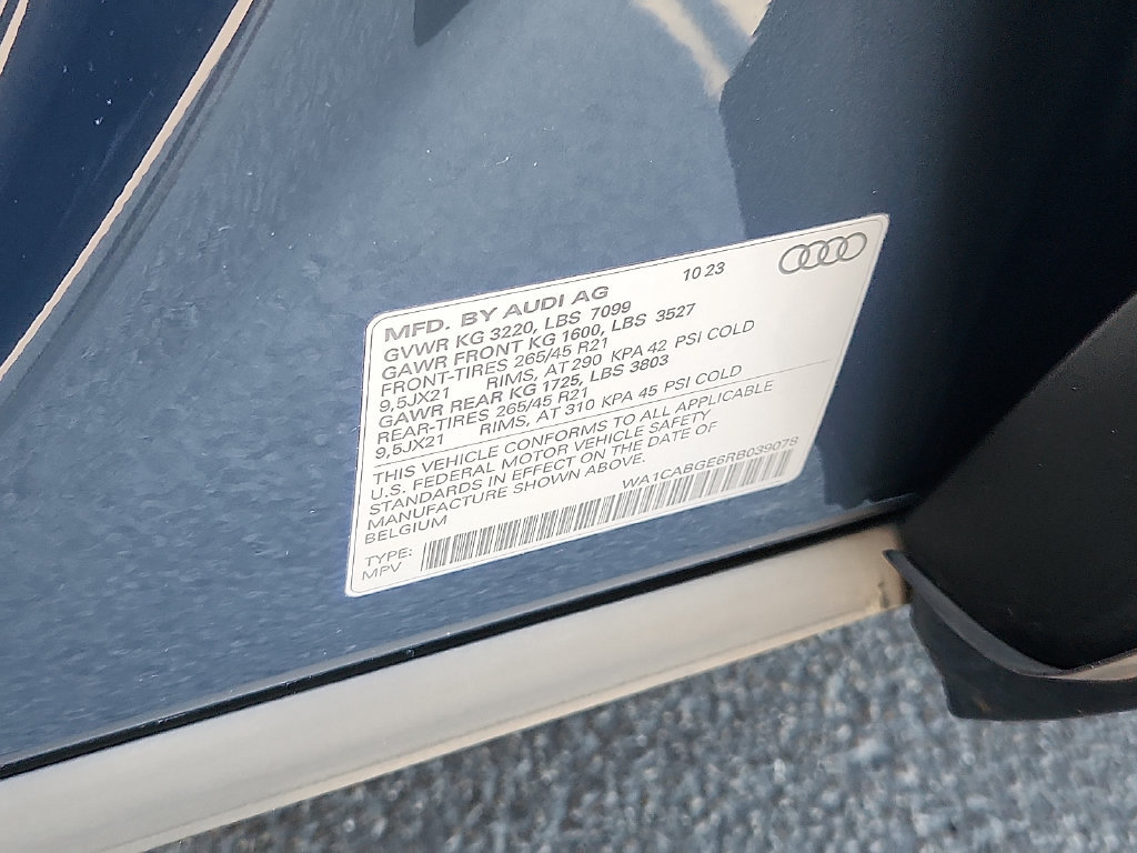 Certified 2024 Audi Q8 e-tron Premium Plus AWD/4WD image 25