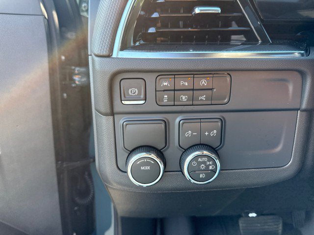 New 2026 Chevrolet Suburban RST w/ Comfort Package RWD image 24