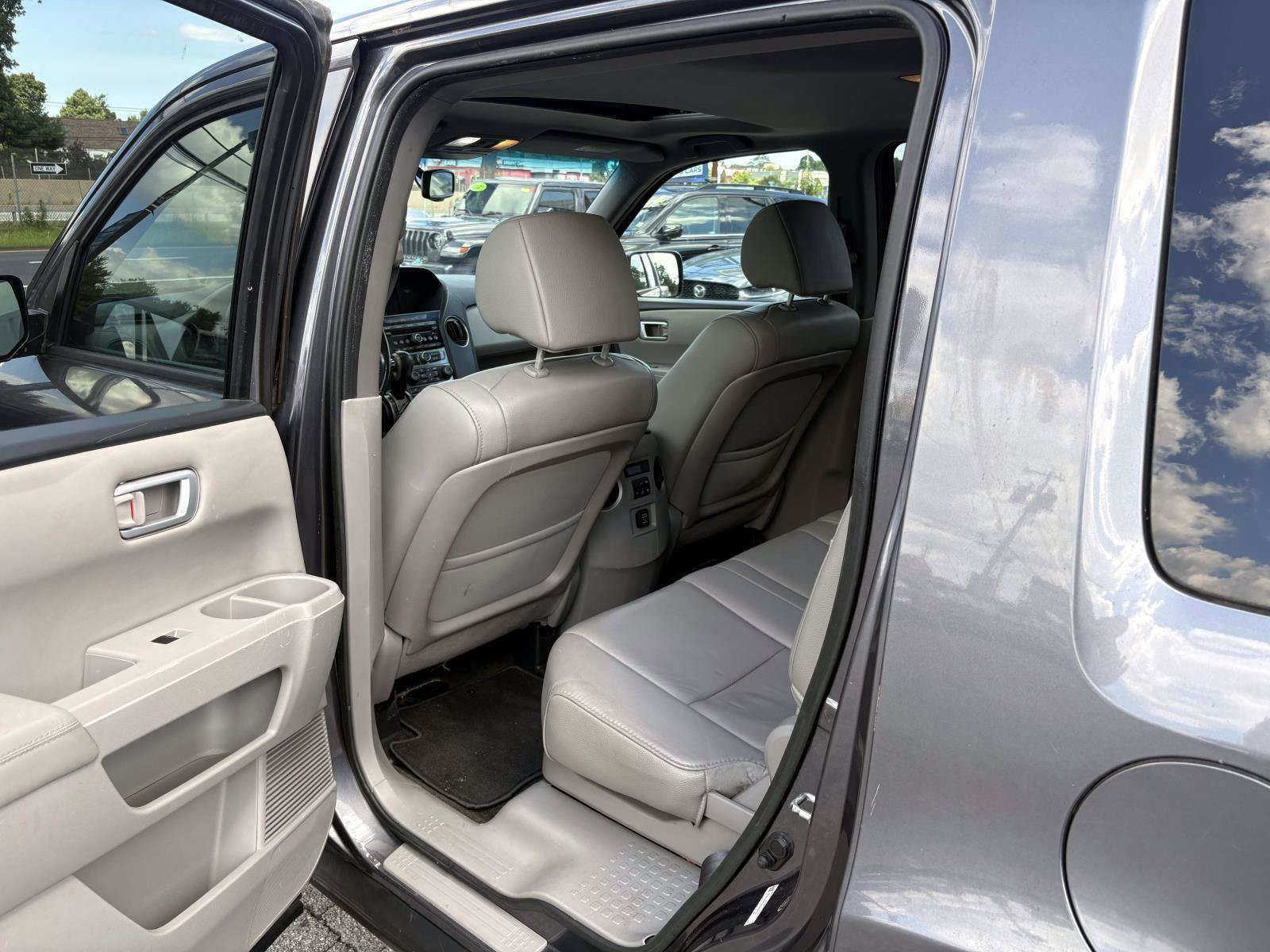 Used 2015 Honda Pilot EX-L image 27