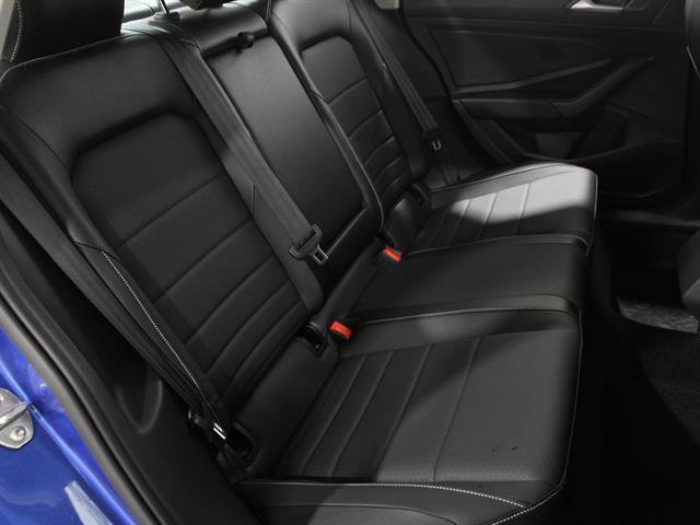 Certified 2023 Volkswagen Jetta SE w/ Panoramic Sunroof Package image 16