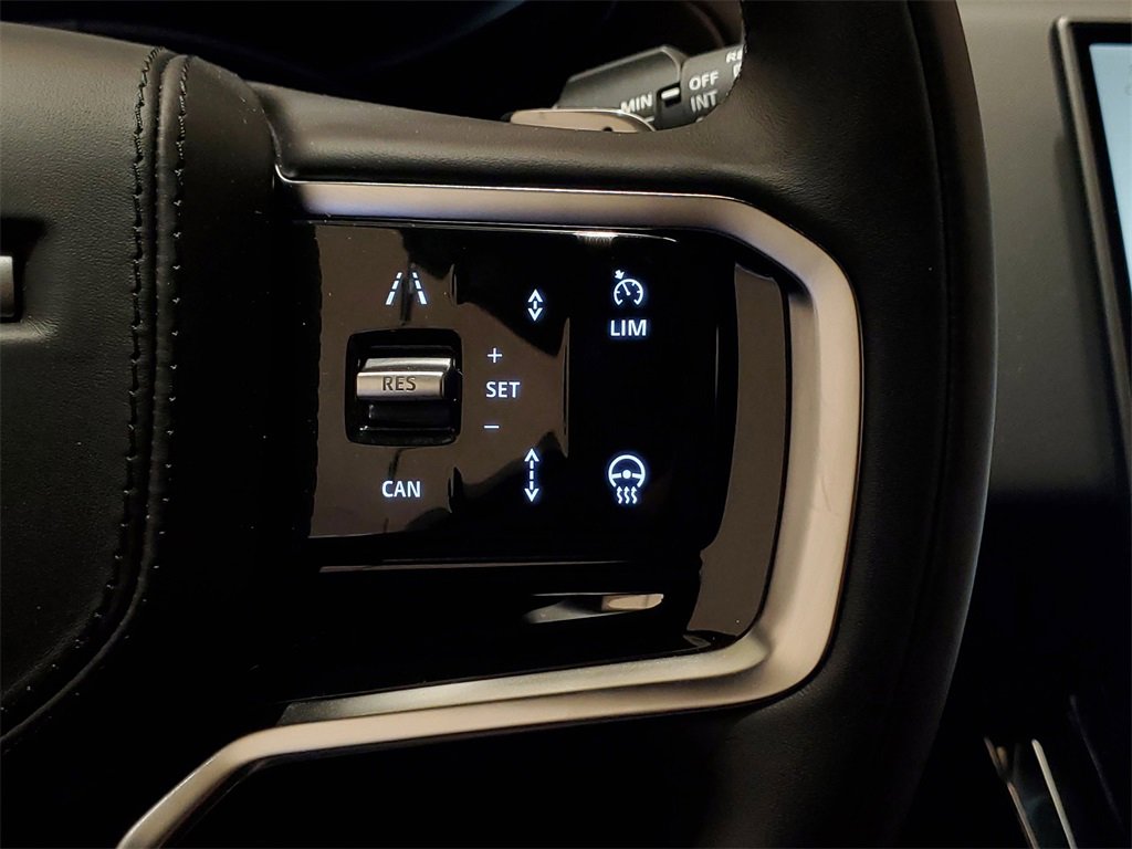 New 2025 Land Rover Range Rover Sport SE image 17