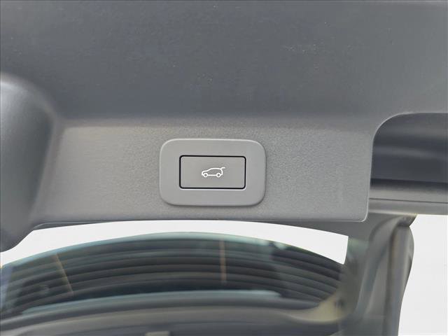 New 2026 Jaguar F-PACE R-Dynamic S image 10