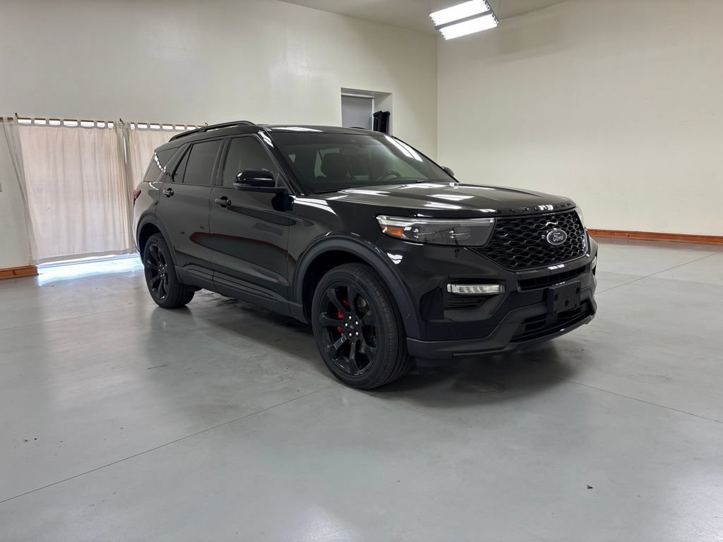 Used 2022 Ford Explorer ST w/ Equipment Group 401A AWD/4WD image 2