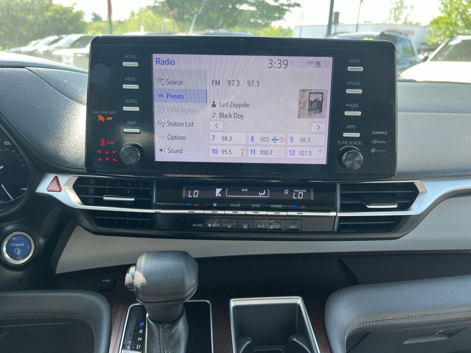 Used 2022 Toyota Sienna LE FWD image 18