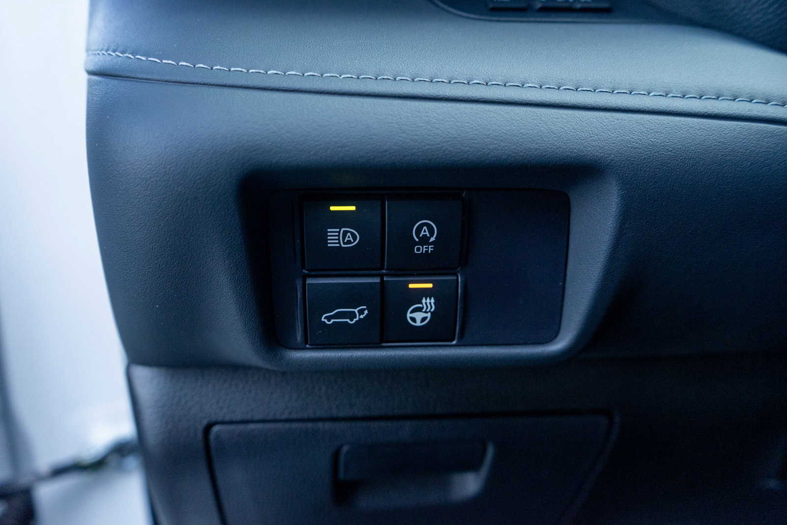 Used 2025 Toyota Highlander XLE image 16