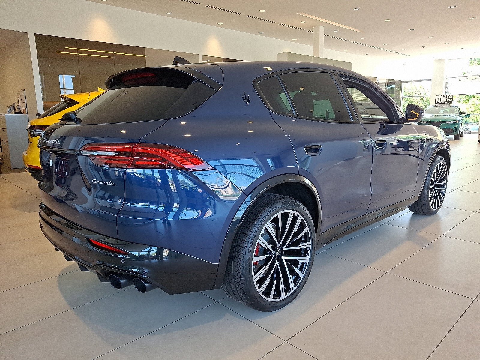 Used 2025 Maserati Grecale Modena AWD/4WD image 3