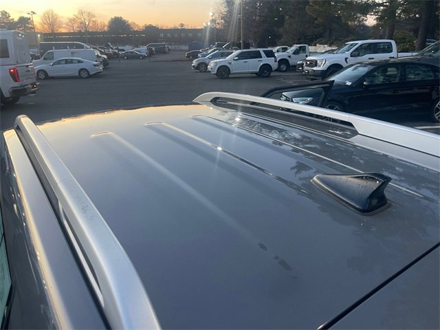 Used 2020 Hyundai Venue SEL image 25