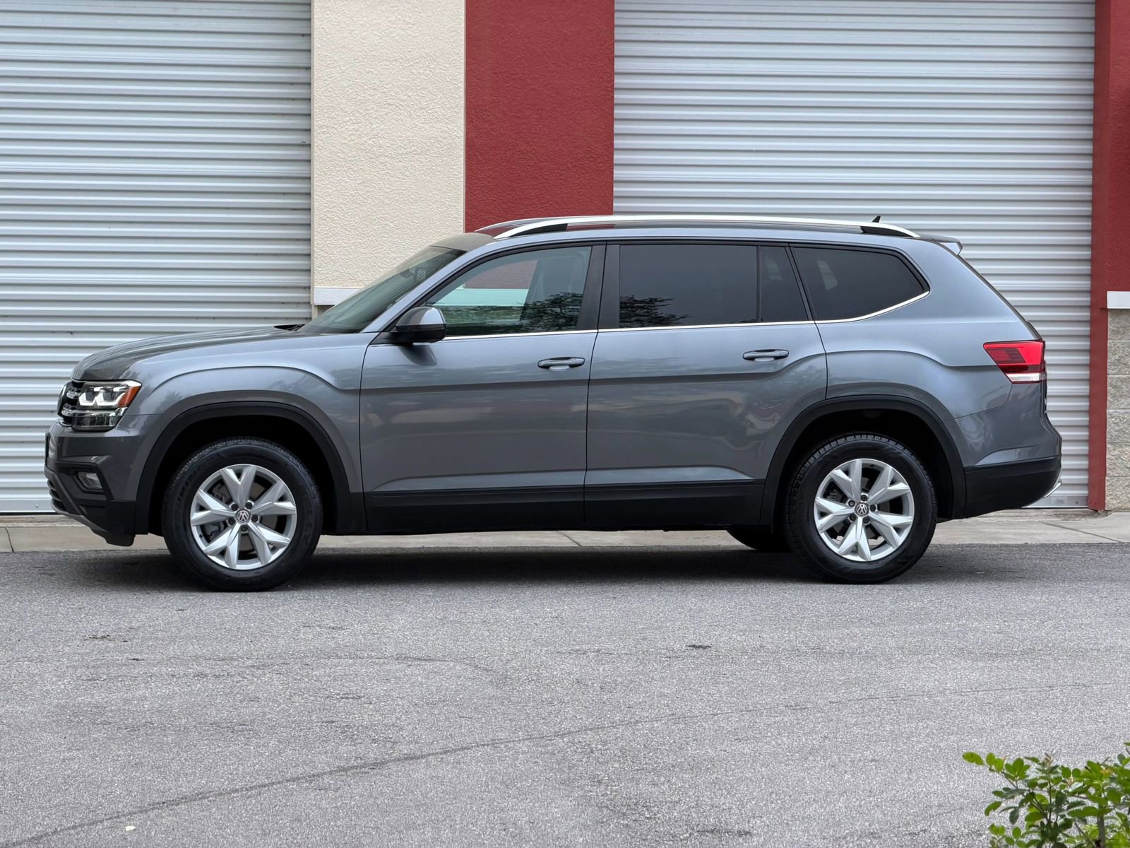 Used 2018 Volkswagen Atlas SE image 11