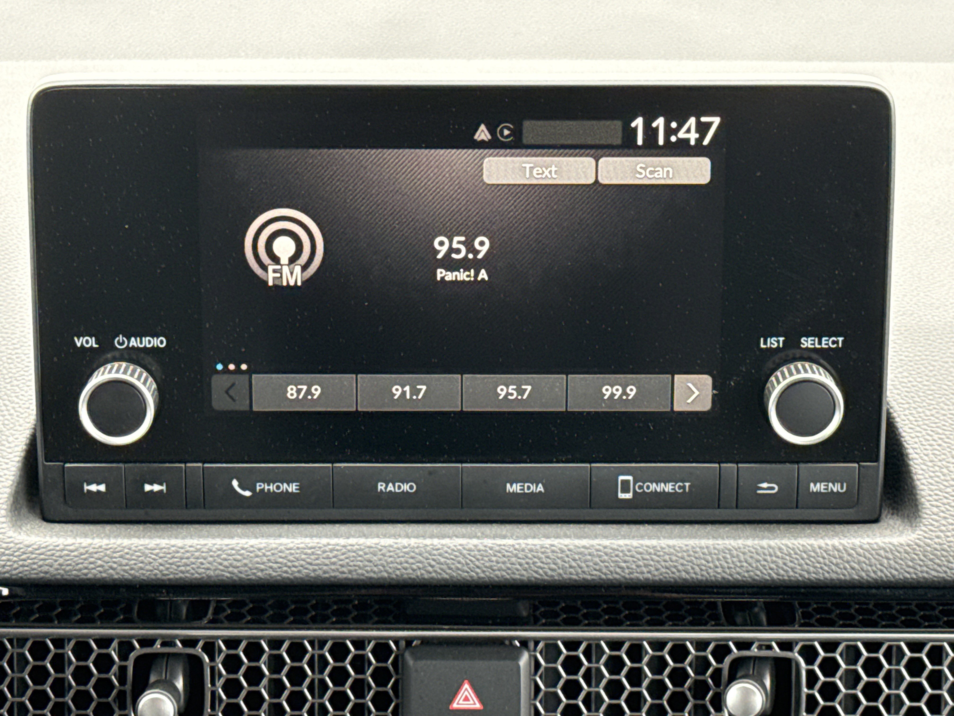 Used 2025 Honda Civic Sport image 32