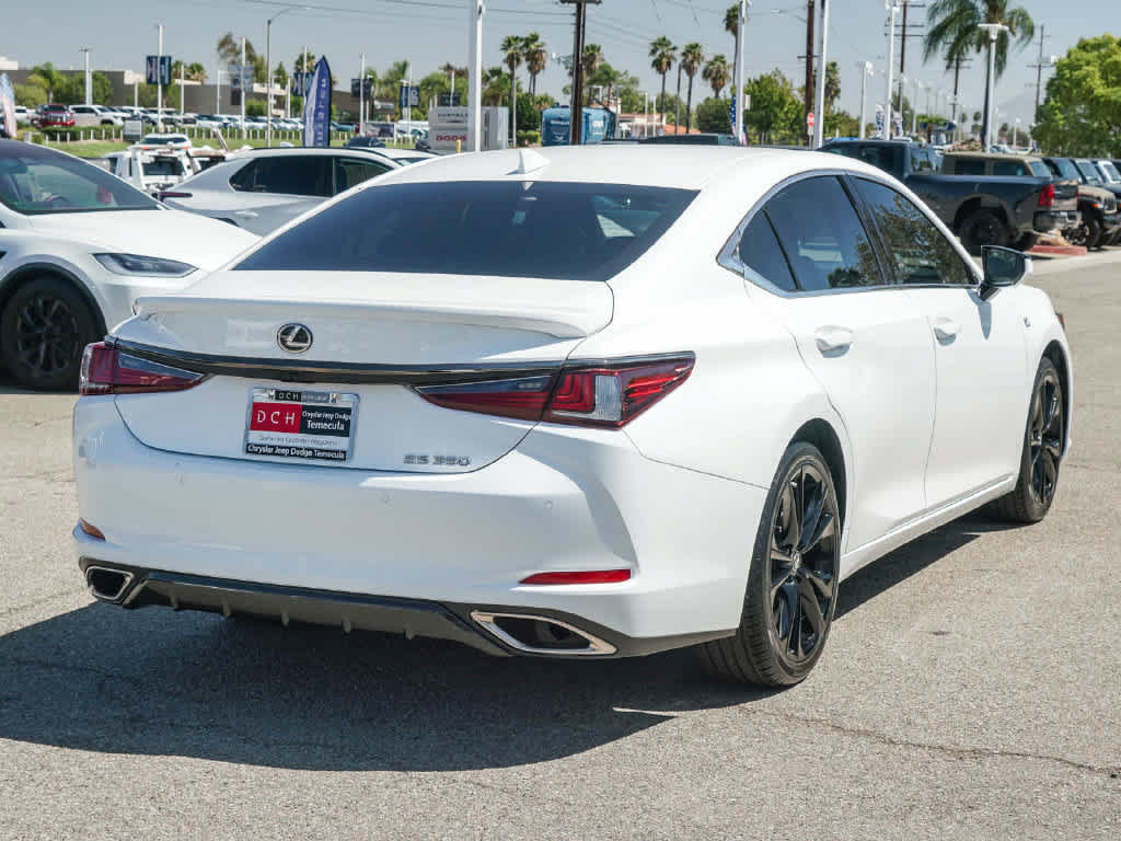 Used 2024 Lexus ES 350 F Sport w/ Accessory Package (Z2) FWD image 4