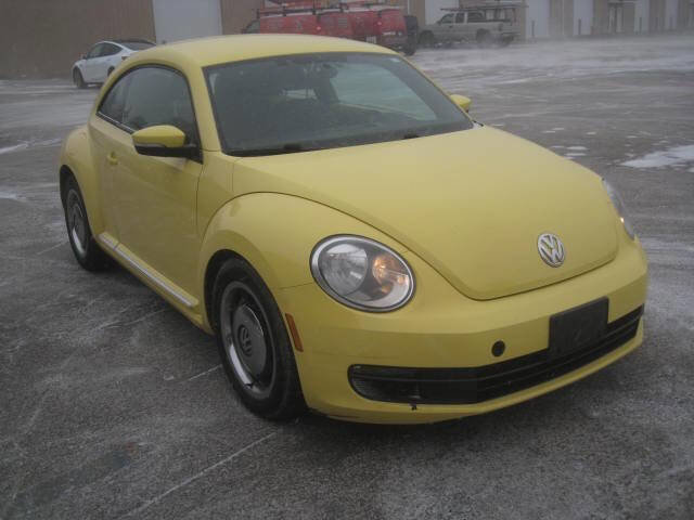 Used 2013 Volkswagen Beetle 2.5 image 3