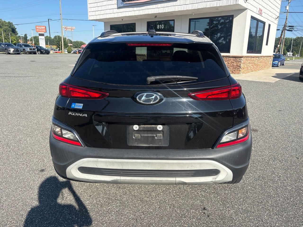Used 2022 Hyundai Kona SEL w/ Cargo Package FWD image 6