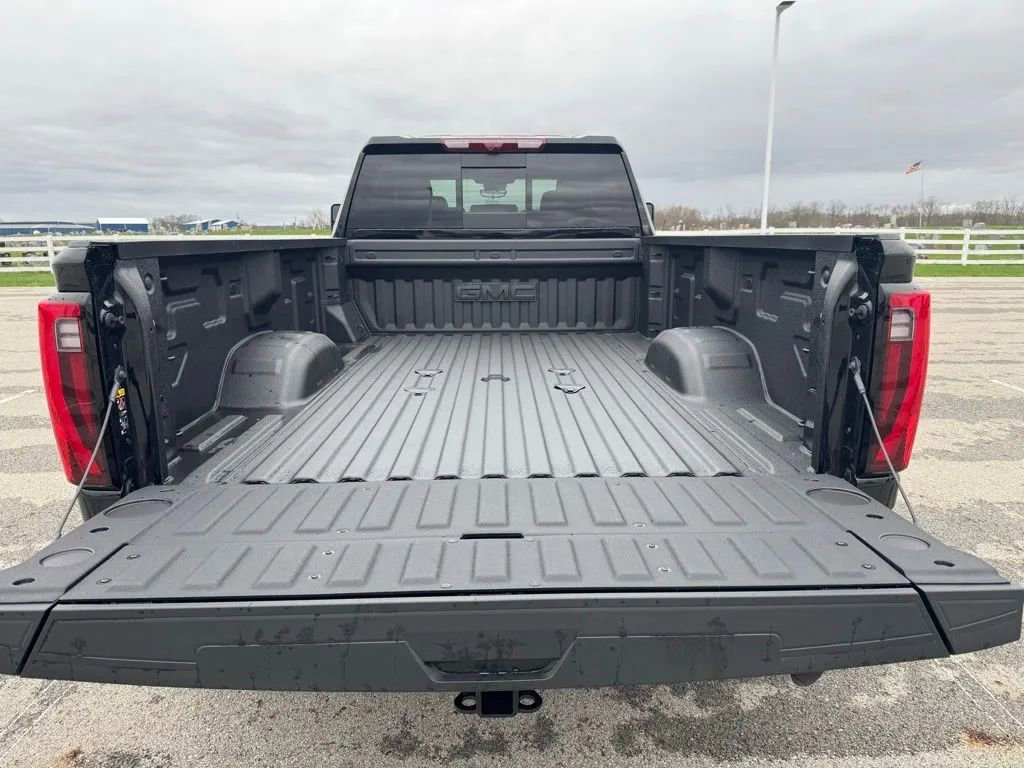 New 2026 GMC Sierra 3500 Denali Ultimate image 34