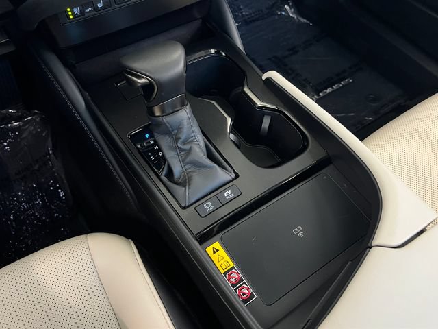 Used 2024 Lexus ES 300h w/ Premium Package FWD image 24