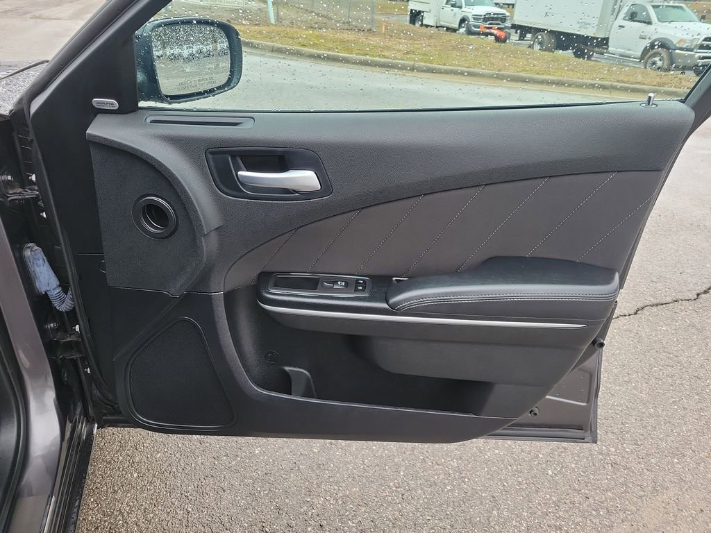 Used 2023 Dodge Charger SXT RWD image 38