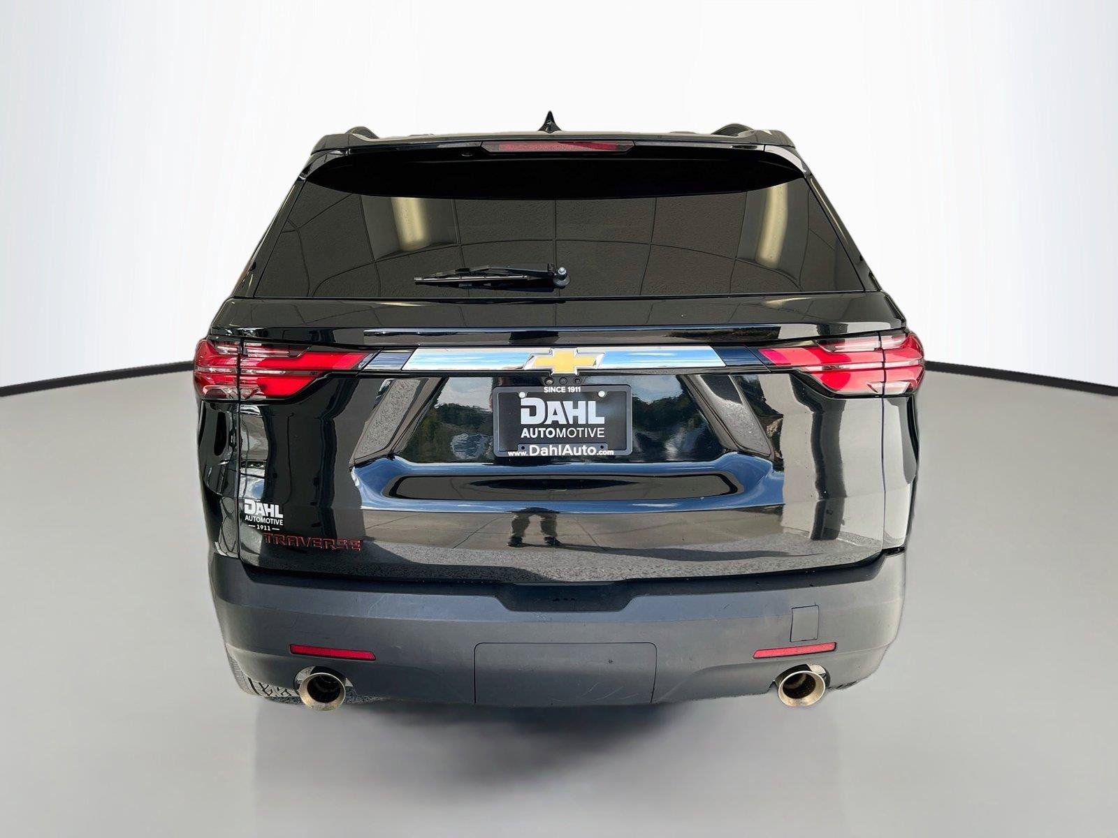 Used 2023 Chevrolet Traverse LT w/ LT Premium Package AWD/4WD image 12