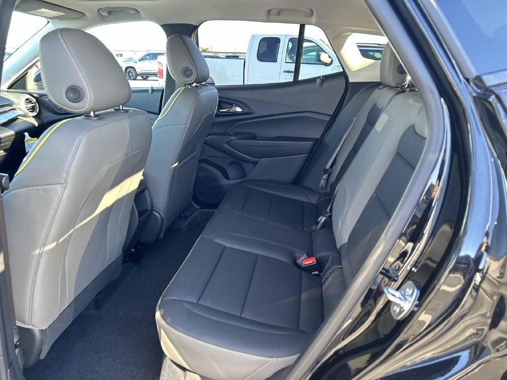 Certified 2024 Chevrolet Trax ACTIV w/ Sunroof Package FWD image 30