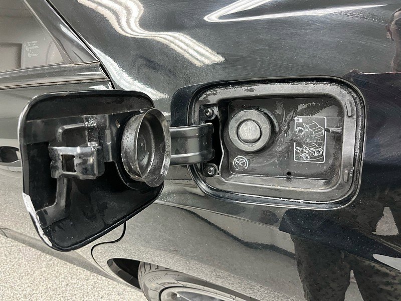 Used 2022 Chrysler 300 Touring w/ Sport Appearance Package image 13