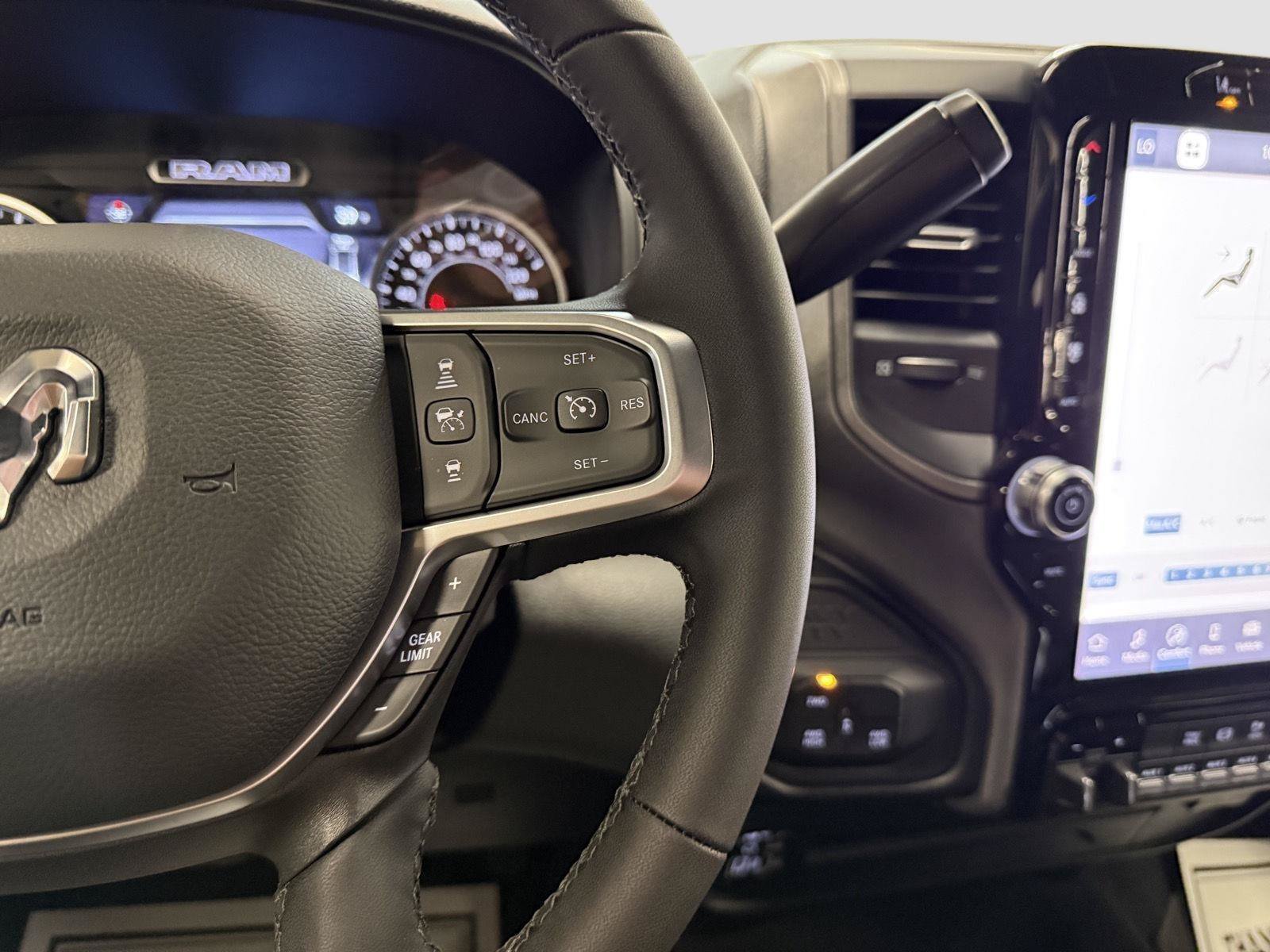 New 2026 RAM 2500 Tradesman AWD/4WD image 15