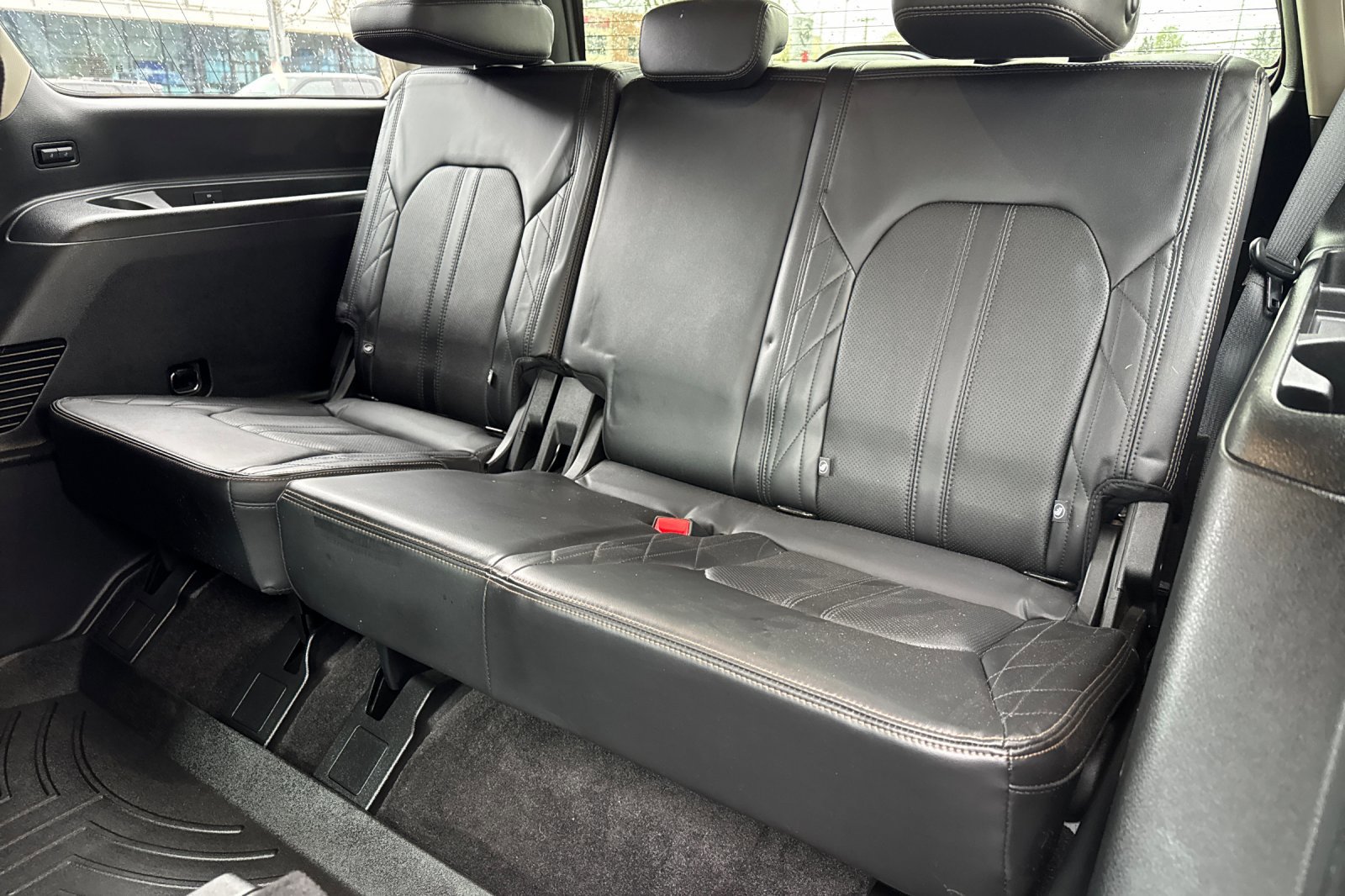 Used 2019 Ford Expedition Platinum AWD/4WD image 15
