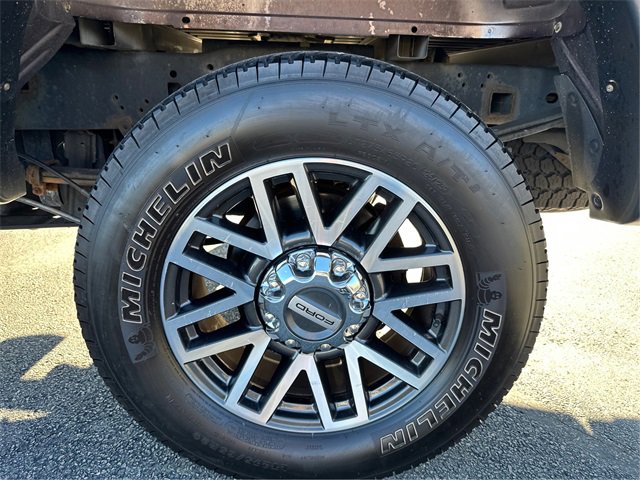 Used 2019 Ford F250 Lariat w/ Lariat Ultimate Package image 14