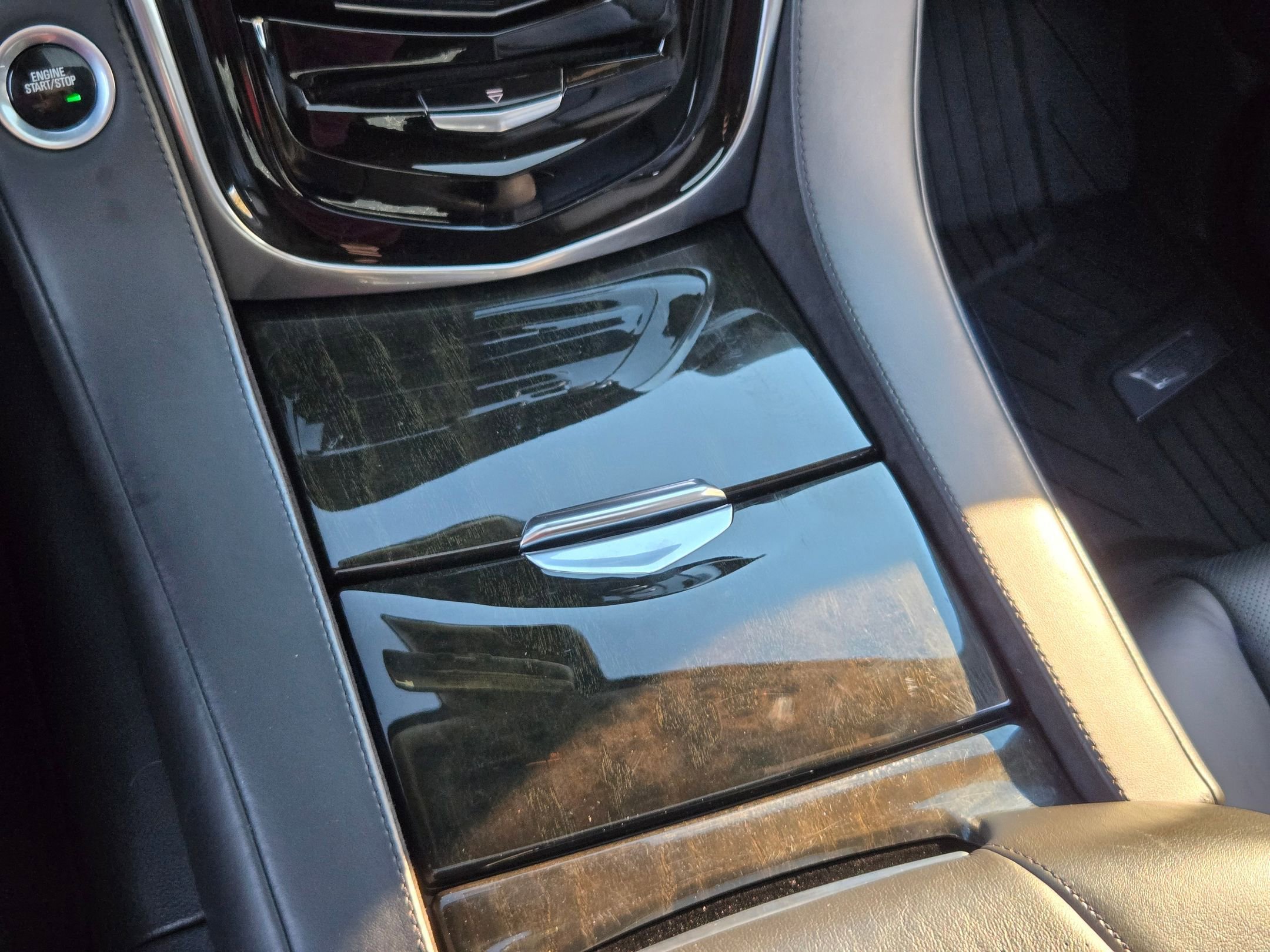 Certified 2020 Cadillac Escalade Platinum w/ Escalade Sport Edition image 22