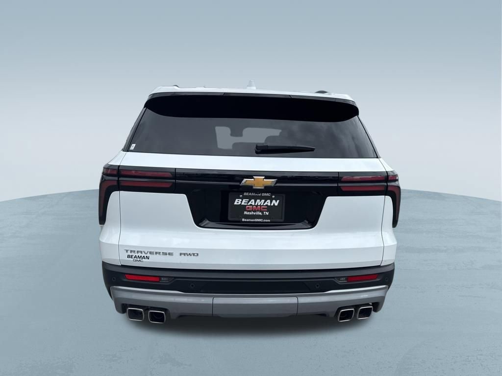 Used 2025 Chevrolet Traverse LT image 7