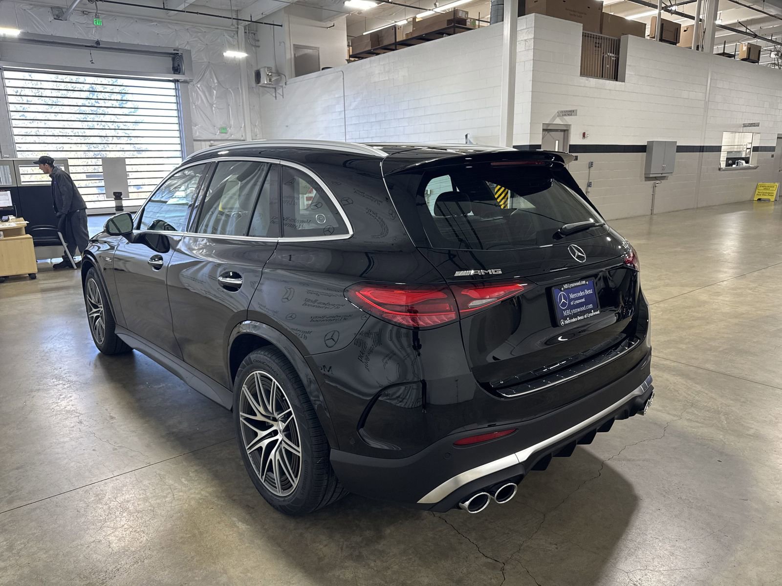 New 2025 Mercedes-Benz GLC 43 AMG 4MATIC image 4