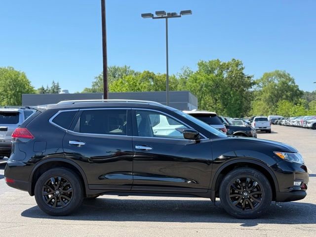 Used 2019 Nissan Rogue SV AWD/4WD image 39