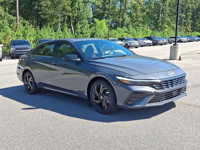 New 2026 Hyundai Elantra SEL Sport Premium FWD image 11