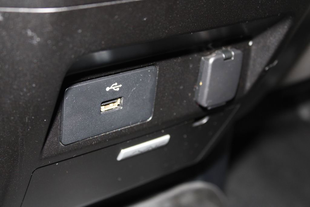 Used 2016 Ford F150 XLT image 39