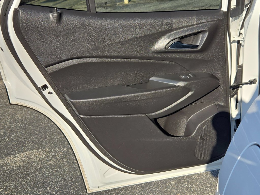 Used 2026 Chevrolet Trax LT FWD image 27