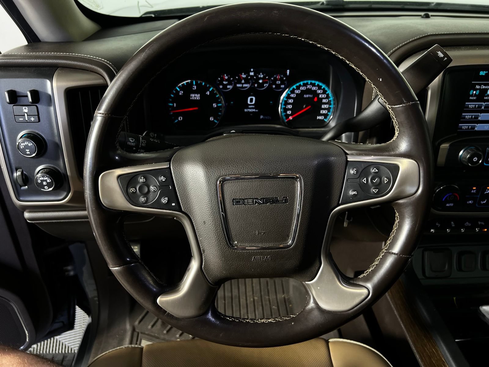 Used 2018 GMC Sierra 1500 Denali w/ Denali Ultimate Package AWD/4WD image 9