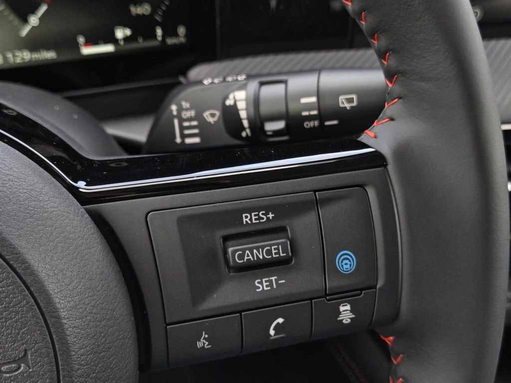 New 2026 Nissan Kicks SR w/ Cold Weather Package image 25