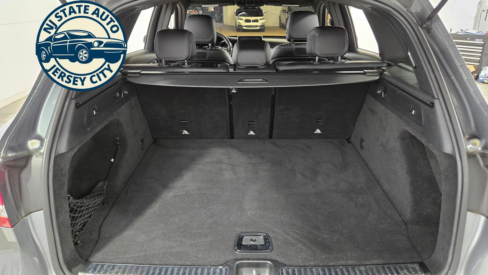 Used 2018 Mercedes-Benz GLC 300 4MATIC image 33