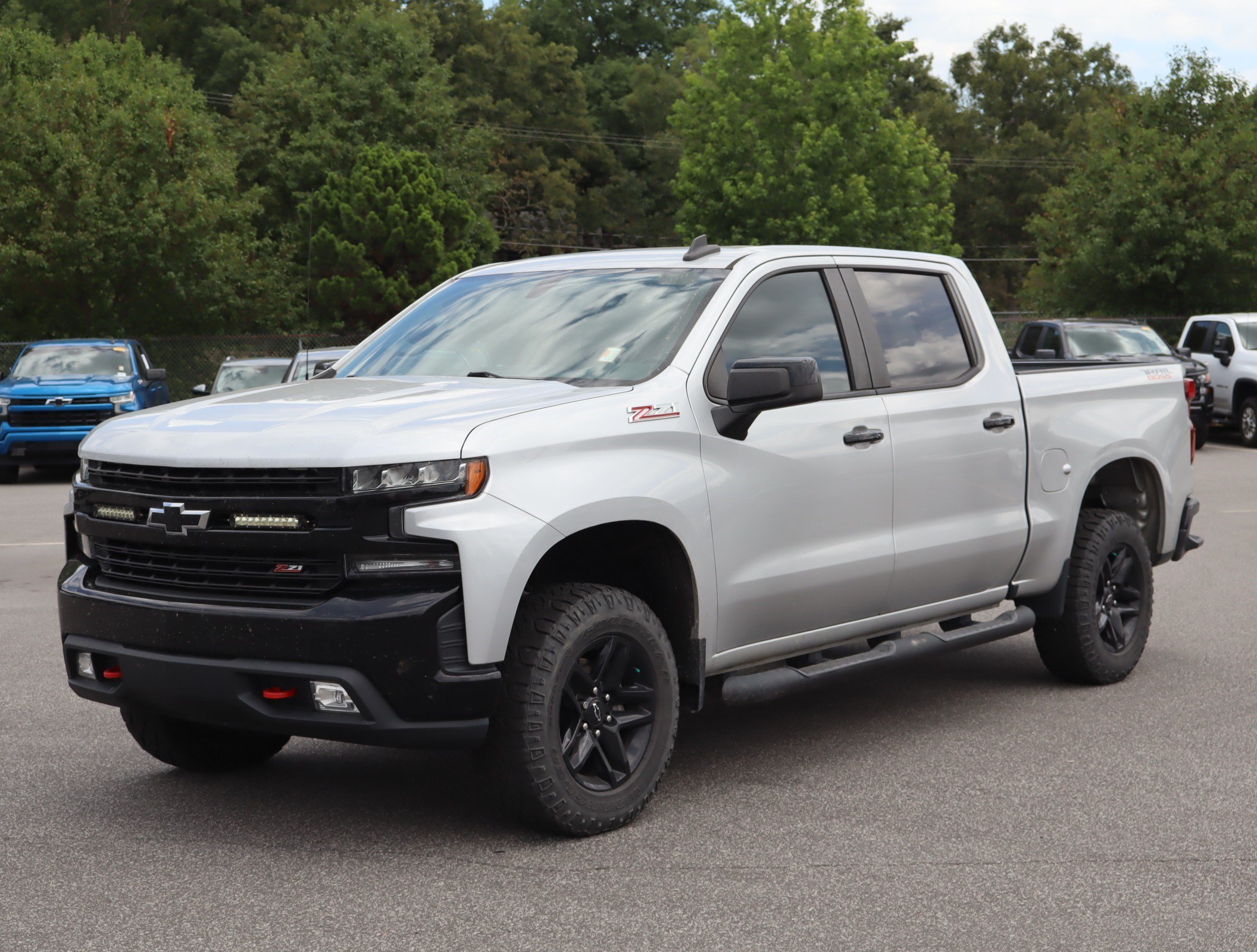 Used 2020 Chevrolet Silverado 1500 LT Trail Boss AWD/4WD image 5
