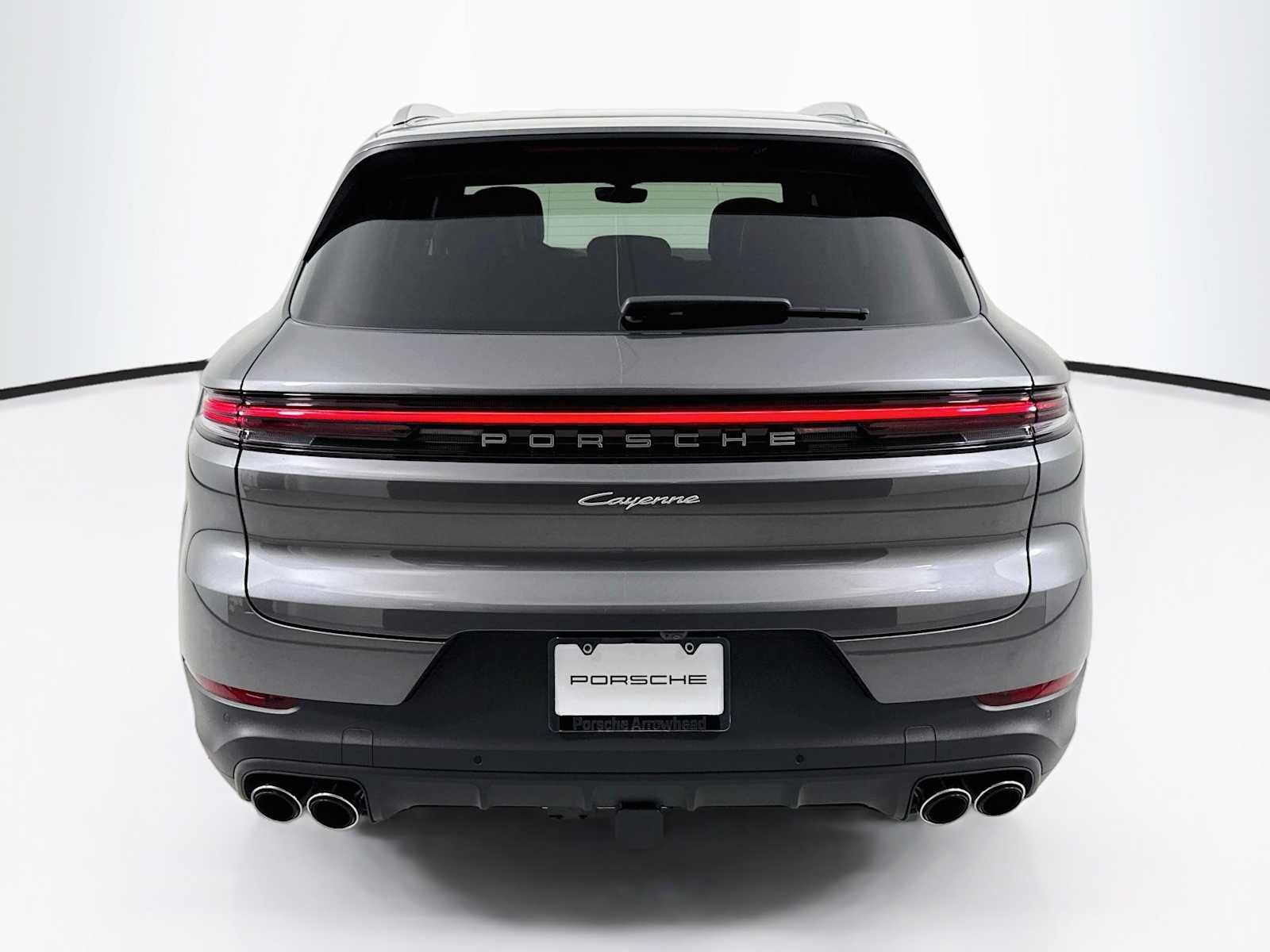 Used 2026 Porsche Cayenne AWD/4WD image 10