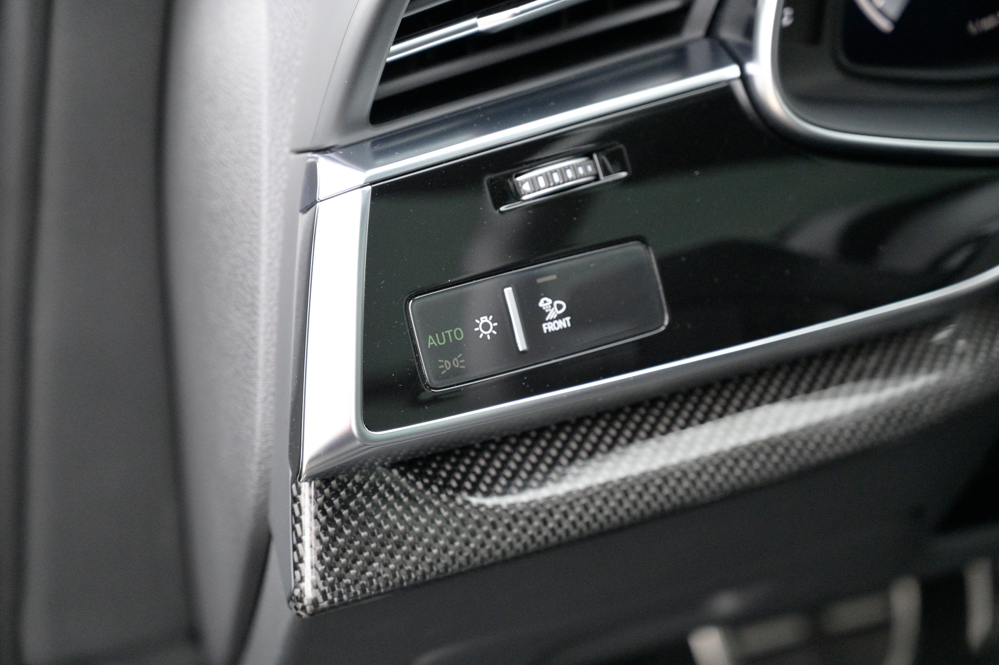 Used 2020 Audi SQ7 Prestige w/ Prestige Package image 22