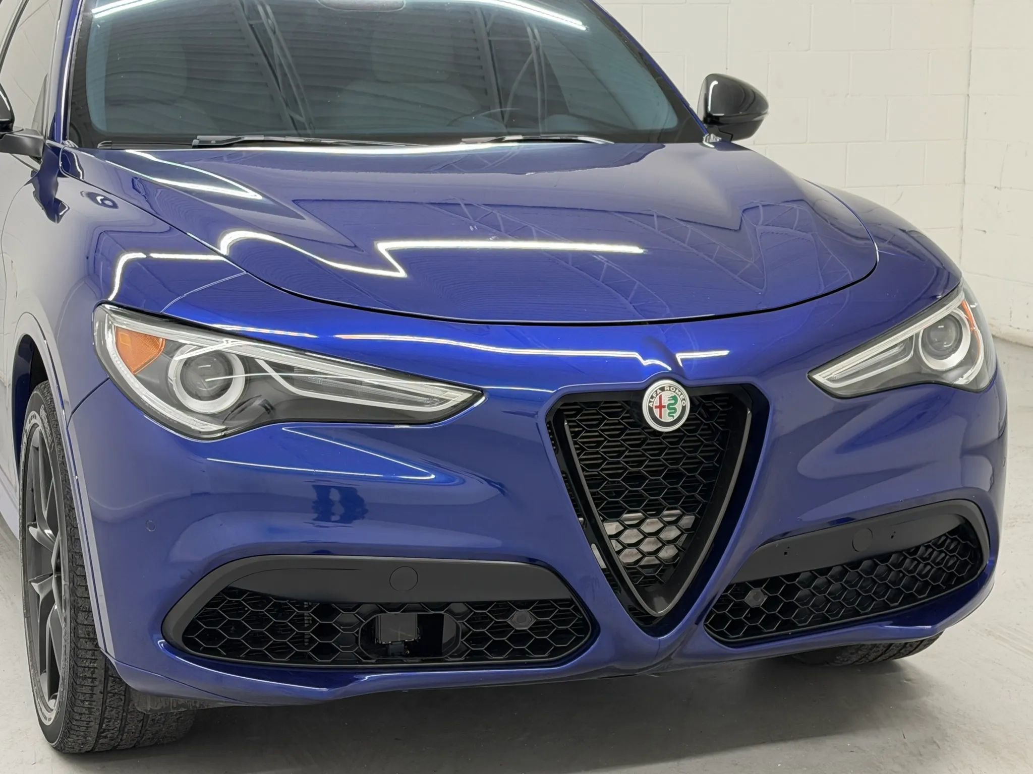 Used 2020 Alfa Romeo Stelvio Ti w/ Nero Edizione AWD/4WD image 47