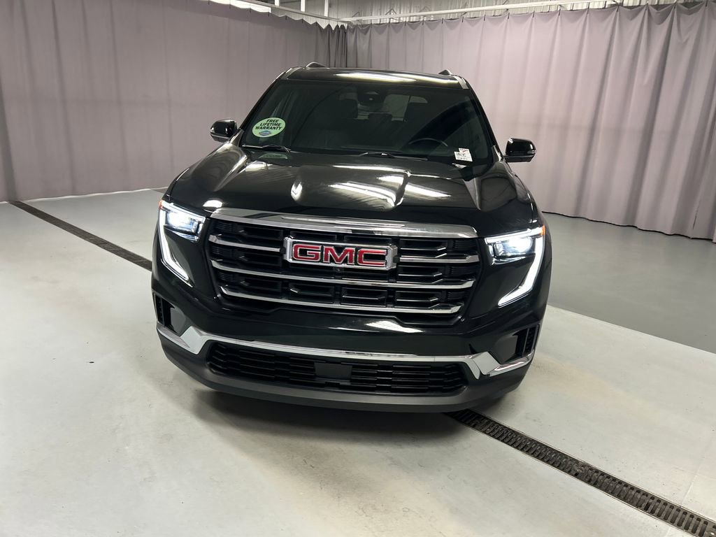 Used 2025 GMC Acadia Elevation image 2